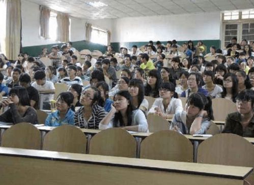 ?？粕缓孟?重點院校本科學歷門檻提升，成人非學歷教育成關注點